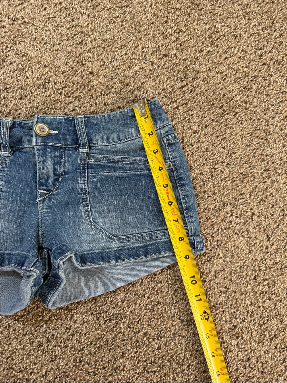 Low Rise Unionbay Mini Shorts - Picture 3 of 7